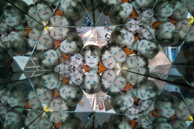 7000327103_d74b1171ed_z